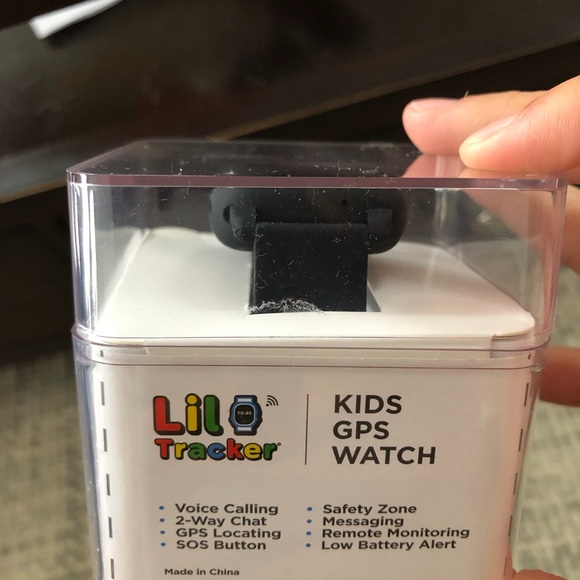 Brand new kids lil tracker GPS watch - Picture 1 of 3